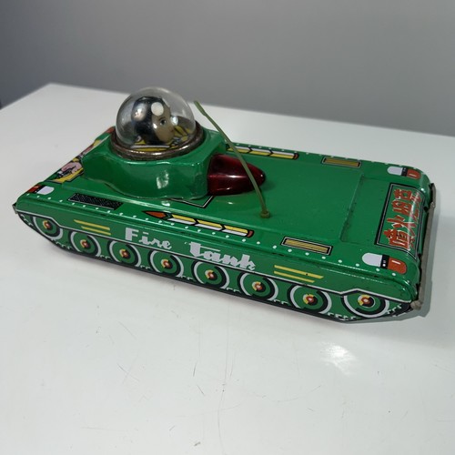 Vintage friction tinplate tank - friction,