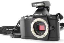 [US Duty Paid] Olympus OM-D E-M5 16.1MP Black Body From Japan Mint 3,868