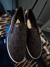 Michael Kors Sneakers 6.5  New
