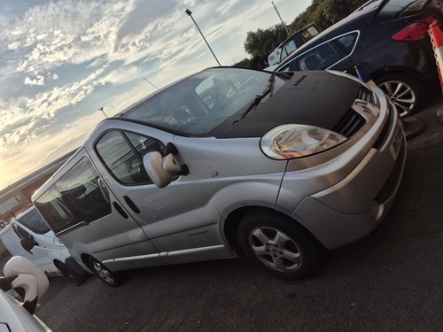 Renault trafic 2011 - renault,