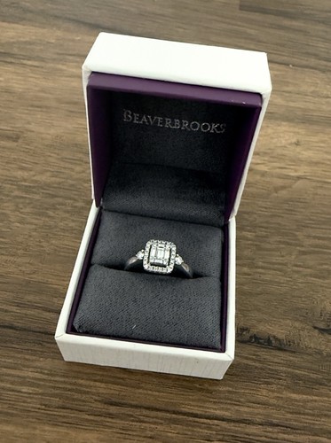 Carat white gold diamond - 18,