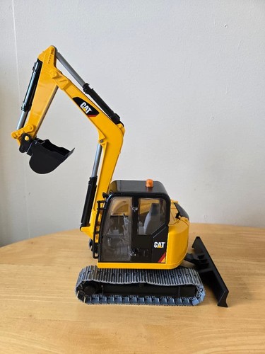 Cat hydraulic excavator - hydraulic,