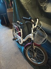 Girls kate bicycle 18 inch frame, 20" wheel,  age 6-9 with stabilisers 