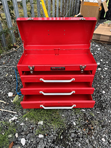 Clarke tool chest with - tool,