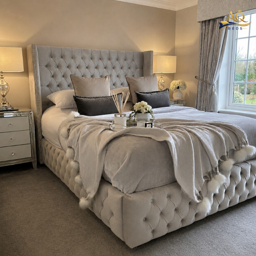 Chesterfield winged bed - winged, frame