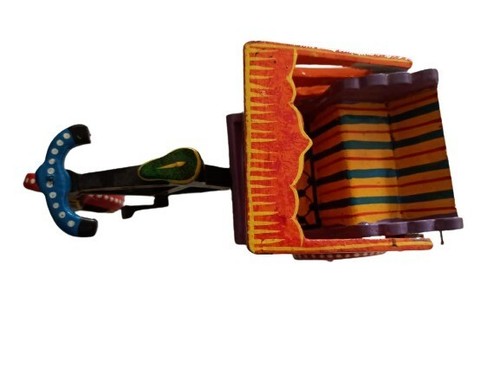 Wooden rickshaw han - ,