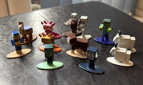 Minecraft nano metal figurines - metal,