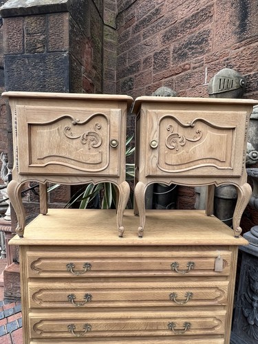 Fine pair french - of,