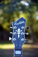 Hagstrom Pat Smear Signature -
