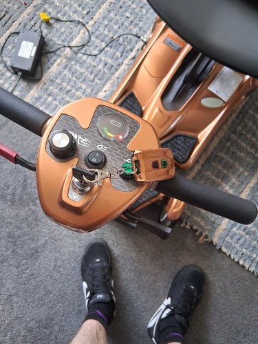 Bronze electric wheel - bronze,