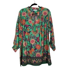 NEW Natural Life Dara V-Neck