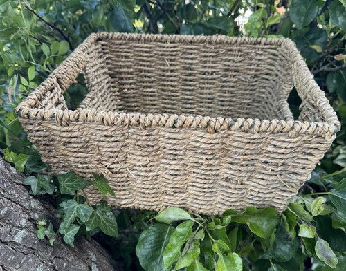 Woven aged shabby chic basket - aged,