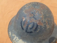 ORIGINAL WW2 BRITISH MK2 HELMET WITH UNKNOWN PAINTED UNIT FLASH