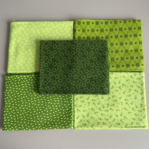 Essential trend line green - trend, fat