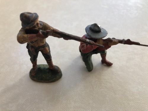 Elastolin toy soldiers - x,