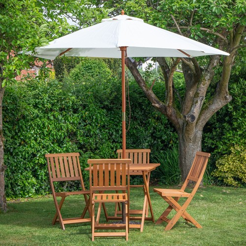 Person folding wooden garden - folding,