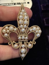 1960s Crown Trifari Fleur De