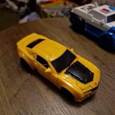 Transformers The Last Knight 1 Step Turbo Changer Cyberfire Bumblebee 4” Figure