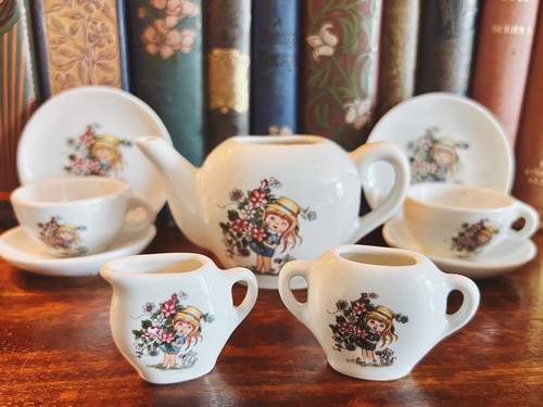 Adorable vintage hand painted - adorable,
