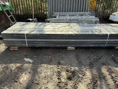 Superdec composite scaffold
