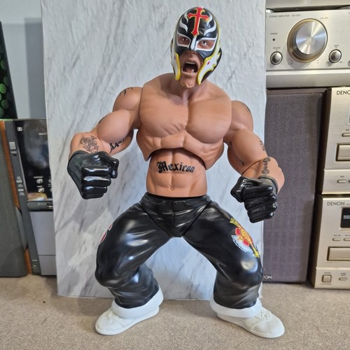 Wwe ring giants rey - wwe, 14"