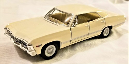 Kinsmart 43 scale - -, model
