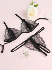 Womans Seductive Lace Bra And Panty Set Open Crotch one size