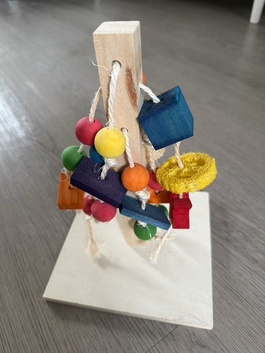 Solid wood and - raffia, activity