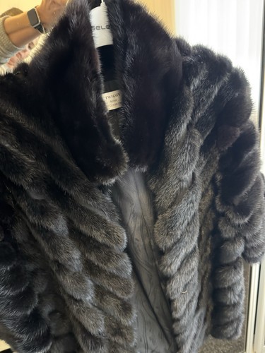 Real fur mink coat - size, medium
