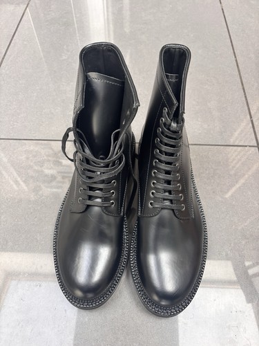 Step out style unworn - out, in