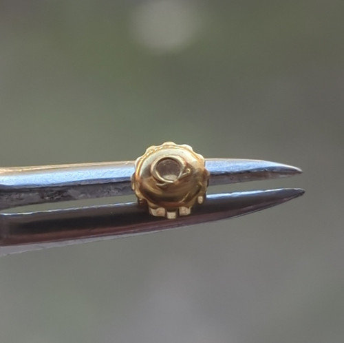 Omega 8mm gold - gold, watch