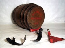 TRAIANG MINIC  119M WATNEYS ARTICULATED BREWERY TRUCK WOODEN BARRELL  (396) L@@K