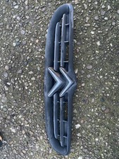 Citroen Saxo Mk2 VTR VTS Front Bonnet Grill