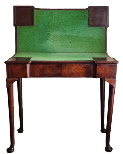Game card table 1740 queen - table,,