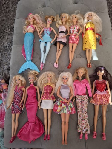 Large joblot vintage barbie - large,