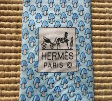 Hermès 100% silk tie Fly