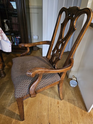 Pre owned carver - pre, chairs