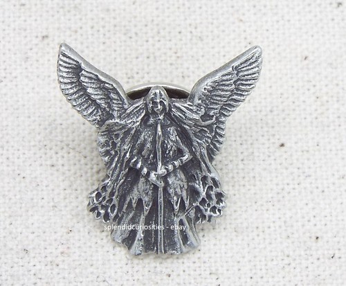 Standing winged valkyrie - standing,