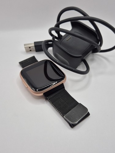 Fitbit versa rose gold - fitbit,