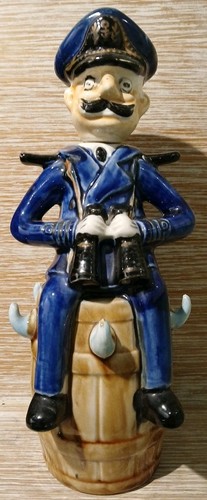 Vintage rum decanter - rum, sea