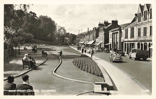 Bank street gardens - street,
