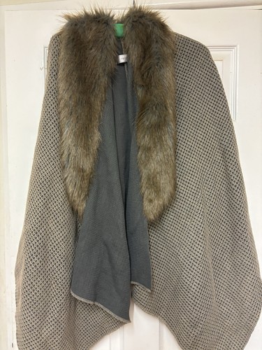 Next shawl cape - faux, fur