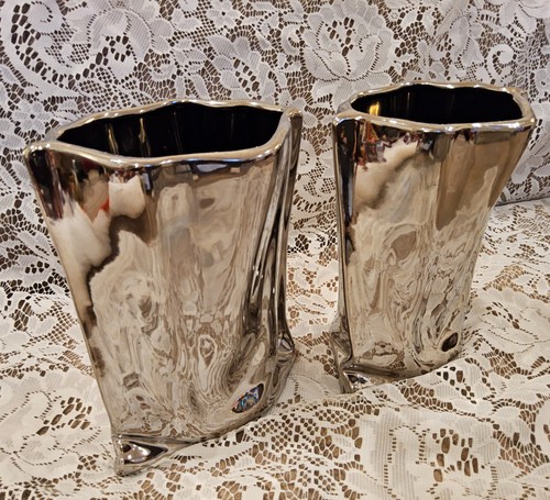 Chrome mirror glazed ceramic - chrome,
