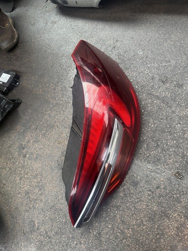 Vauxhall insignia taillight - vauxhall,