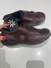 Amber Ladies Extra Wide EE Fit Leather Shoes with Touch Fasten Strap size 8