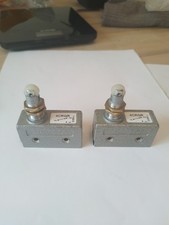 BURGESS MICRO SWITCH 4CRQR LOT OF 2-OFF UNUSED STOCK