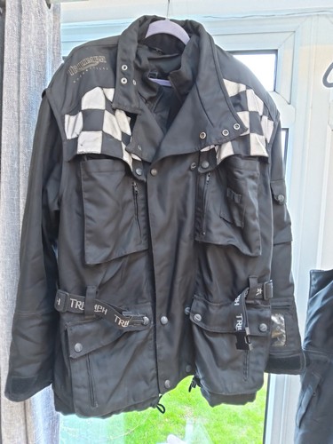 Triumph motorcycles black - triumph,