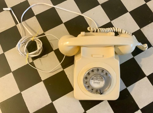 1980 old tele 8746f - old, uk