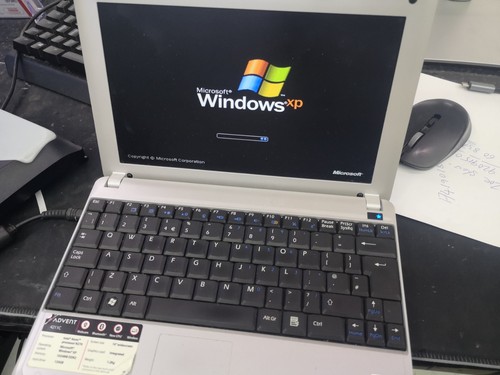 Advent 4211 10in - , netbook