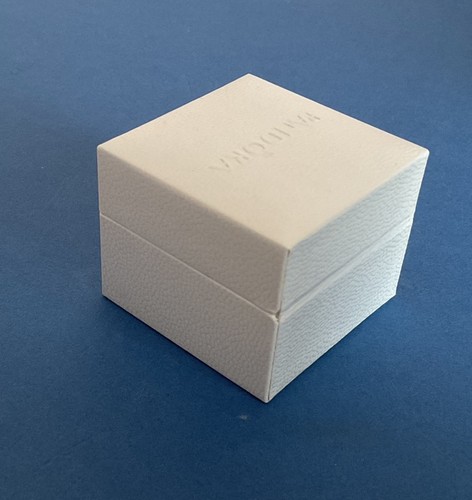 Pandora white square gift box - pandora,